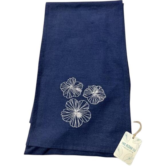 Tag Aloha Co. Women's The Hibiscus Embroidered Scarf DD7 Navy Blue One Size NWT - Picture 1 of 3